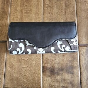 Thirty-One wallet